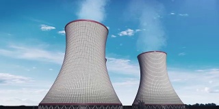 烟熏核电站冷却塔，火电厂，云天空视图图像。