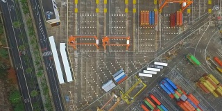 俯视图的物流货物集装箱工业海港货运仓库