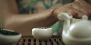 传统的喝茶。传统茶道的工艺准备