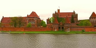 波兰马尔堡- 2017年5月7日:马尔堡，玛丽恩堡城堡。变焦。
