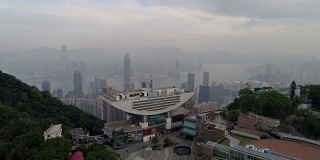 中国香港山顶观景台建设上午航拍4k全景图