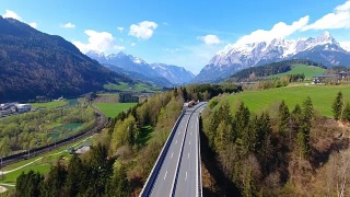 奥地利山路鸟瞰图视频素材模板下载