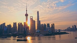 日出时的上海浦东，中国上海。视频素材模板下载