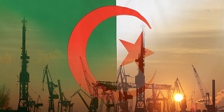 日落时阿尔及利亚国旗的工业概念