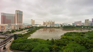 中国天光澳门城著名酒店街区池塘全景4k时间推移视频素材模板下载