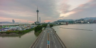 中国日落天空著名的澳门交通之路塔湾全景4k时间推移