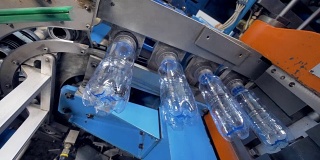 瓶装水厂的生产流程。