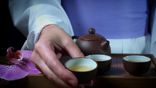 4k日本茶道，奉杯视频素材模板下载