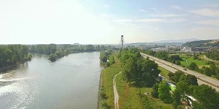 德根多夫附近伊萨尔和多瑙河汇合处鸟瞰图