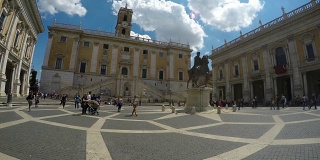罗马著名旅游景点坎皮多里奥广场上的骑马雕像