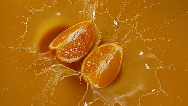 橙，柑橘，水果落入橙汁，4K慢镜头