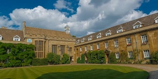 英国剑桥基督学院和大学