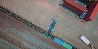 铁路货场集装箱鸟瞰图
