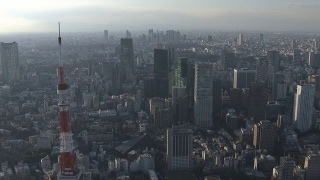 六本木周围的东京塔视频素材模板下载