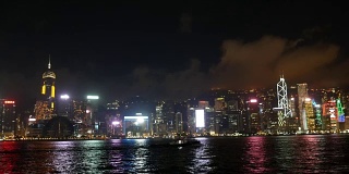 香港维多利亚港内的航海船只