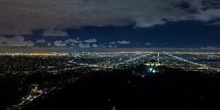 洛杉矶市中心和格里菲斯天文台夜晚时光流逝