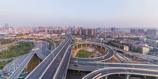 中国武汉市立交桥的时间流逝