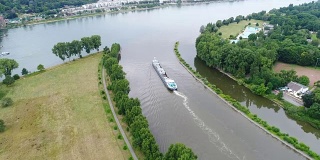 德国科斯泰姆的莱茵河和美因河汇合处-鸟瞰图