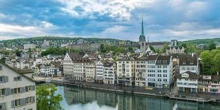 从瑞士苏黎世林登霍夫拍摄的苏黎世城市天际线，从夜晚到白天，4K时间流逝
