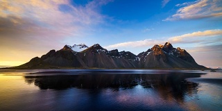 冰岛Vestrahorn山日落时的4K时间间隔