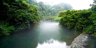 济州岛天池渊瀑布花园公园