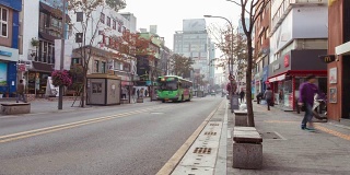 延时拍摄首尔城从早到晚的拥挤城市生活