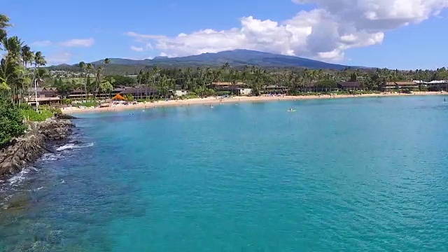 夏威夷湾无人机与清水