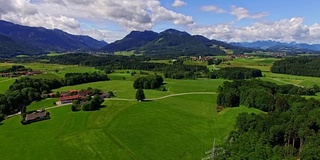 航拍:夏季巴伐利亚的风景