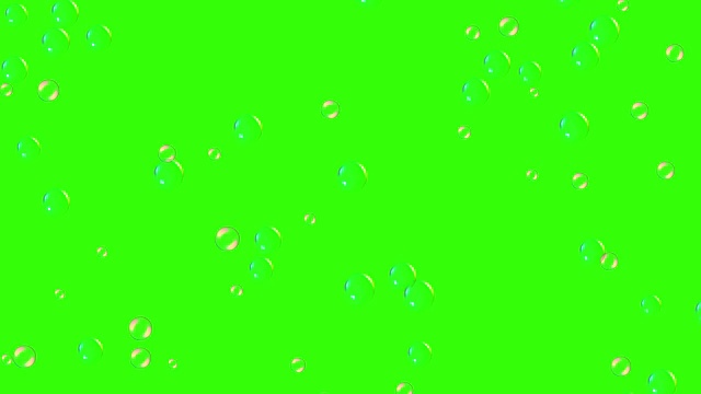 肥皂泡漂浮在色键绿色屏幕背景下，蓝天下用阳光照射，吹泡泡
