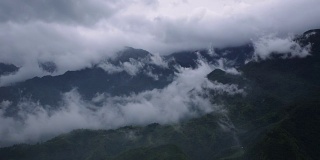 4k延时拍摄越南萨帕的迷雾山。