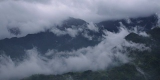 4k移动摄影，延时拍摄越南萨帕的迷雾山。