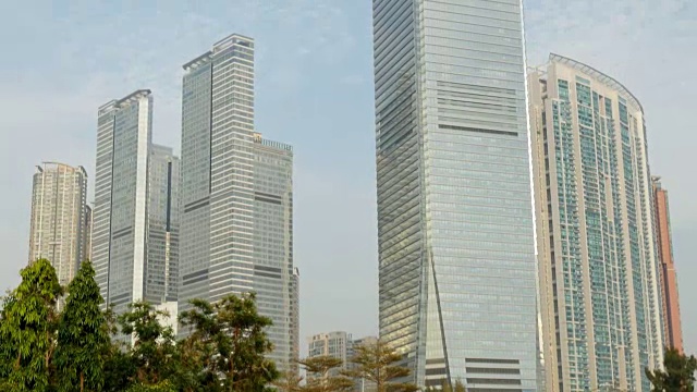 白天时间香港九龙国际商会大厦城市景观步行4k中国全景