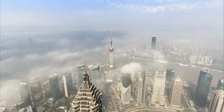 时间流逝的上海城市景观和城市天际线与云海