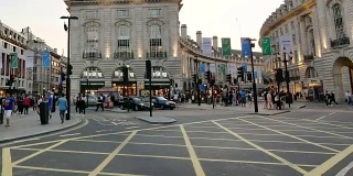 皮卡迪利广场牛津和摄政街，英国伦敦，延时4K