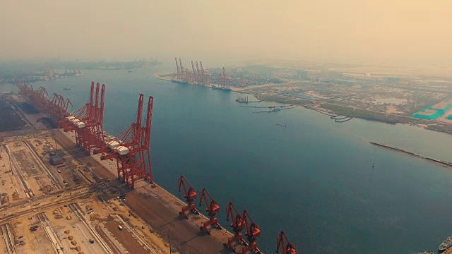 鸟瞰中国唐山港