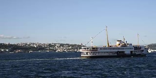 伊斯坦布尔博斯普鲁斯海上的船只