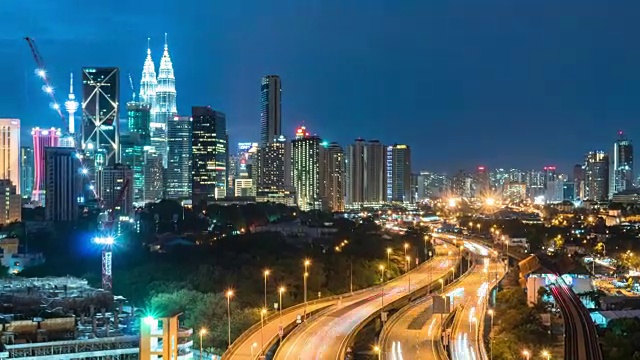 延时交通马来西亚城市，放大4k视频。