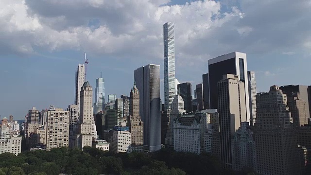 曼哈顿建筑和中央公园鸟瞰图
