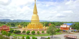 鸟瞰图Wat Prabudhabaht Huay tom Lamphun省的地标泰国