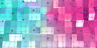 低聚三维表面与飞行网格或网格和黑色球体作为艺术背景。软几何低聚背景纯蓝色粉红红色多边形。4K全高清无缝循环背景
