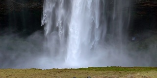 Seljalandsfoss瀑布，冰岛，图片jpg 1920x1080格式