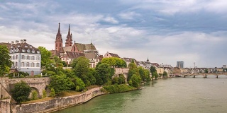 巴塞尔城市天际线时间推移和莱茵河，巴塞尔，瑞士，4K时间推移