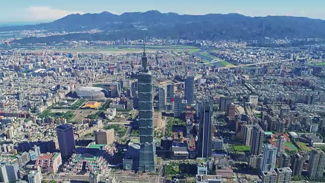 鸟瞰台北市中心地区的城市景观