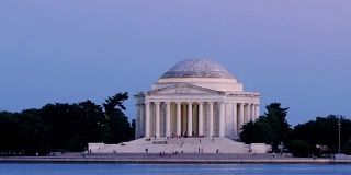 日落时分的杰斐逊纪念堂