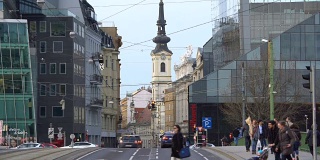 维也纳市中心有教堂，时光流逝