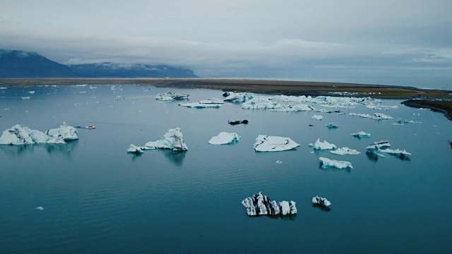 冰岛Jokulsarlon湖的风景