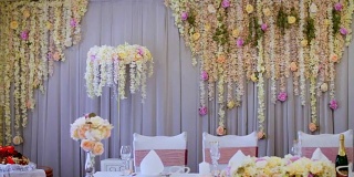 婚礼装饰，婚礼仪式装饰，婚礼装饰用真花制成。婚礼花束