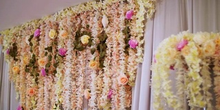 婚礼装饰，婚礼仪式装饰，婚礼装饰用真花制成。婚礼花束