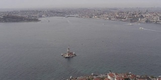 鸟瞰图的少女塔在伊斯坦布尔博斯普鲁斯