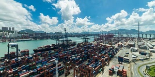 香港货柜码头的时间流逝-香港葵青货柜码头是世界上最繁忙的港口之一。